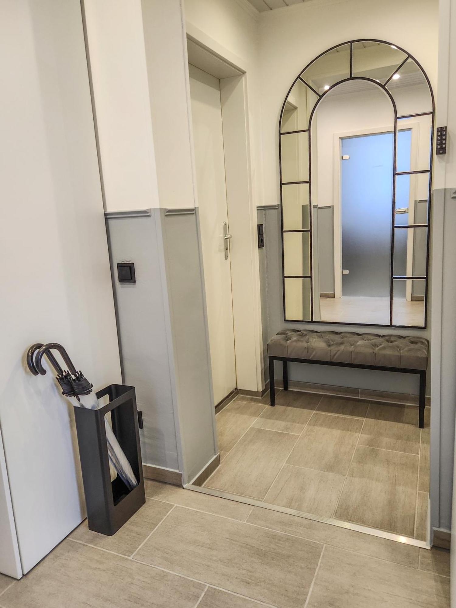 Geli Homes L1 - 2X Zimmer, 2X Kingsize Bett, 1 Bis 4 Personen, Parkplatz, Tv, Wifi, Top Kueche, Kaffee, Tee Lünen Exteriör bild